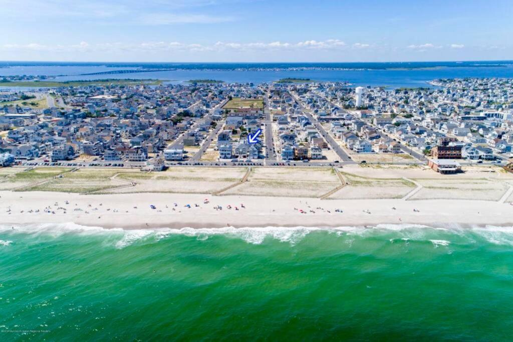 Ocean And Beach Views From Five Decks In Ortley Beach Seaside Heights Eksteriør bilde